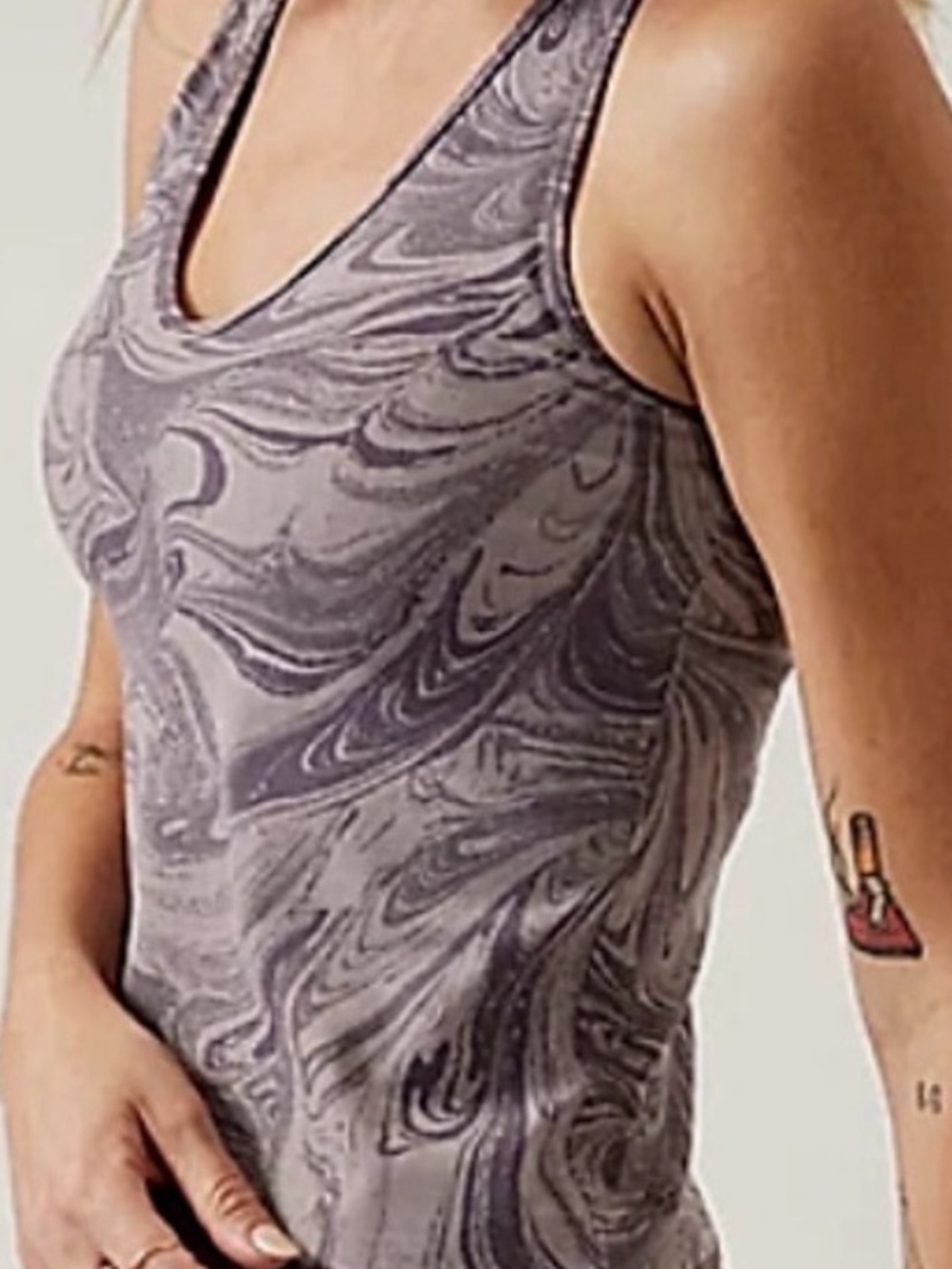 🌺Like new Athleta Gray Marble-Effect Tank Top🌺